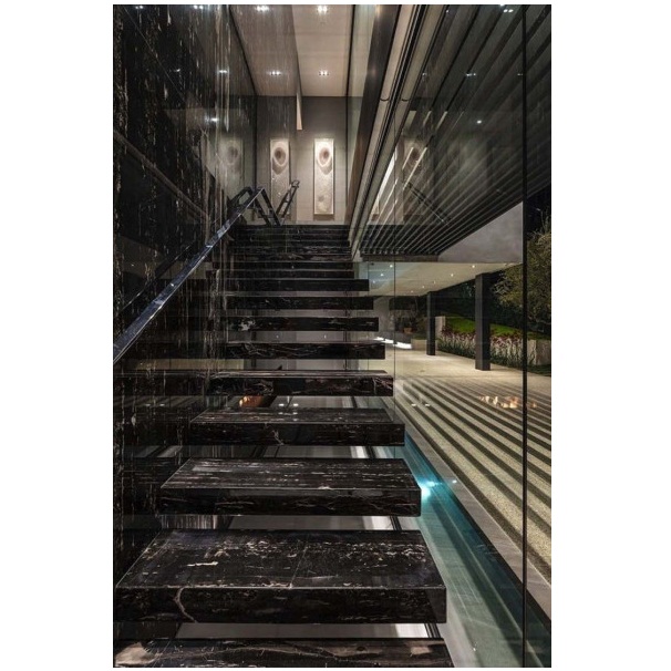 Đá Grainte Đen Rừng