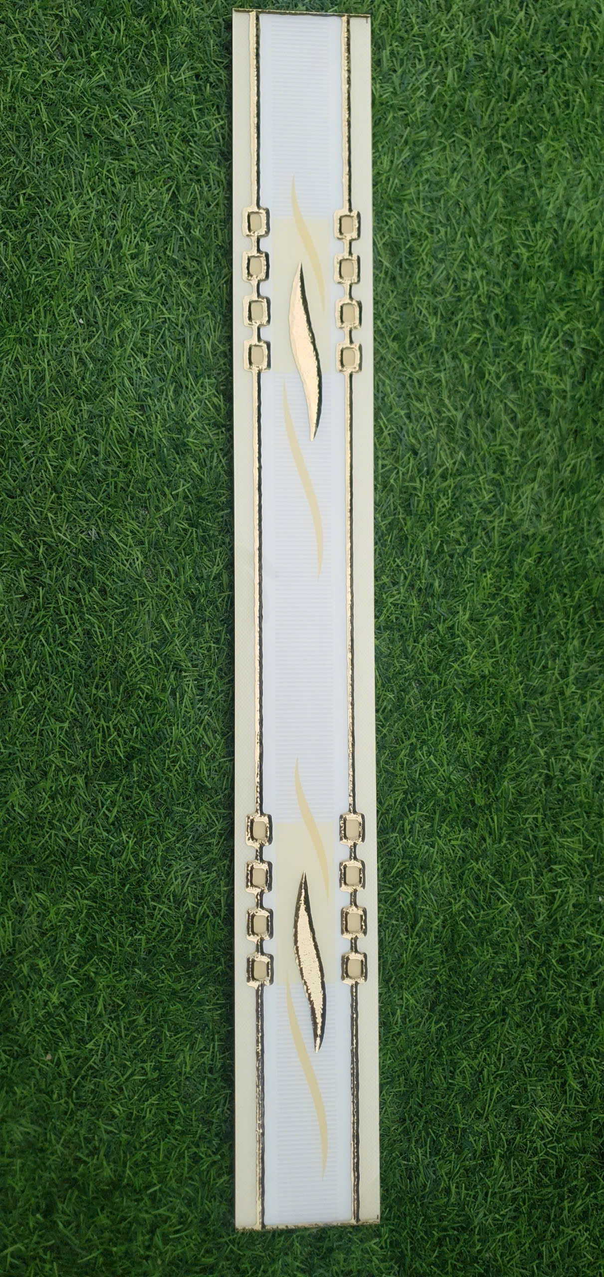 Gạch viền trang trí 7x60